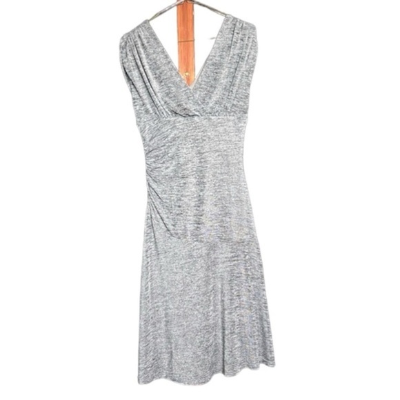 ✨4/$30 Le  chateau Dress Size S - Picture 2 of 4